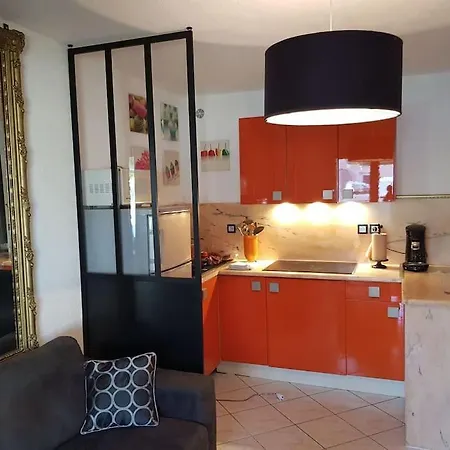 Clair De * Frontignan